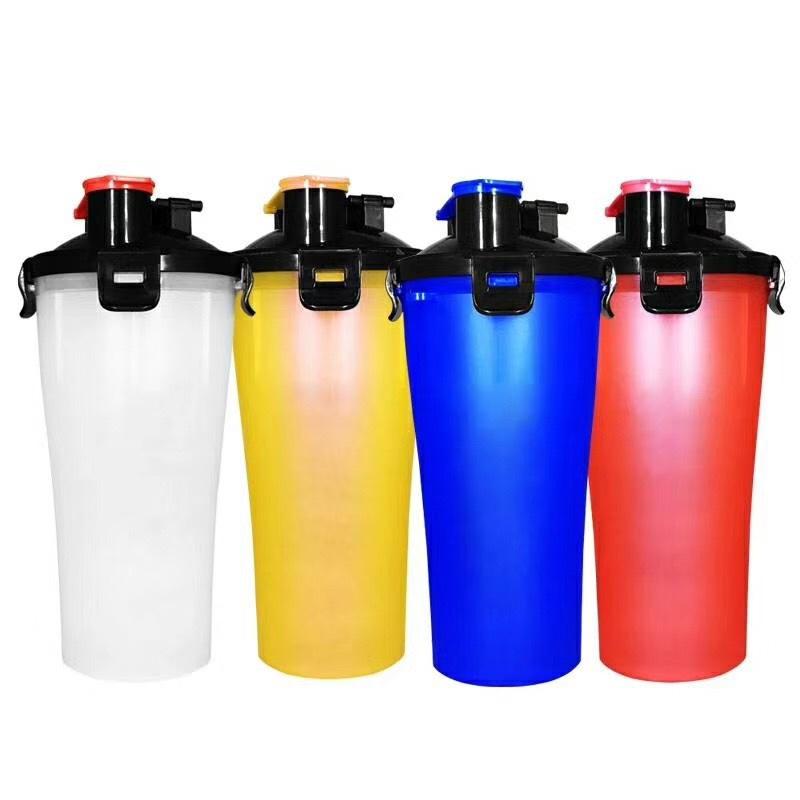 2-in-1 Pet Water & Food Bottle – Travel Must-Have for Your Fur Baby!